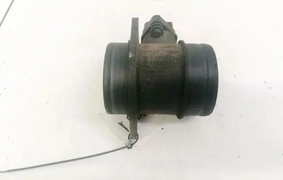 Skoda Octavia Mk2 (1Z) Mass air flow meter 0281002531 038906461B