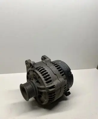 Audi A3 S3 8L Generator/alternator 0123510065
