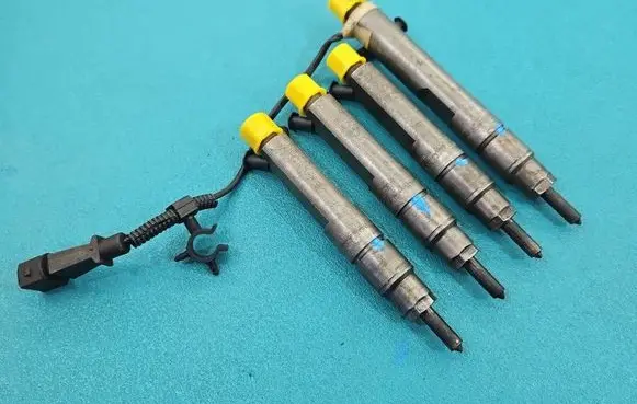 Skoda Octavia Mk1 (1U) Fuel injector 028130201S IMPRK1348813