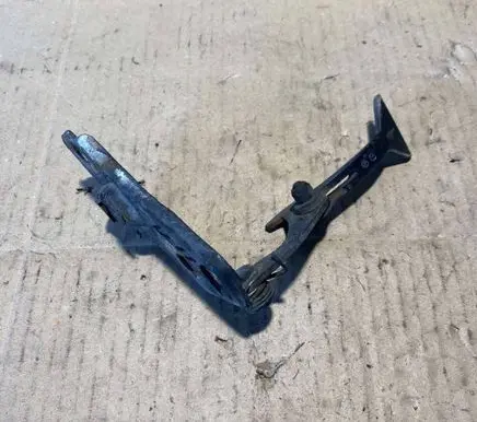 Mercedes-Benz E W124 Engine bonnet/hood lock/catch