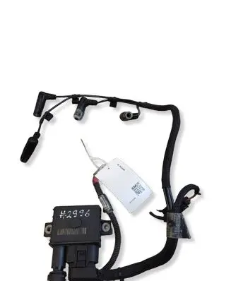 BMW 3 E90 E91 Glow plug pre-heat relay 779800007 0004717239 0522120102