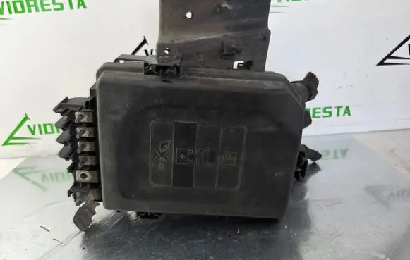 Opel Astra K Fuse box set 39069684 812461952 8639800000000N