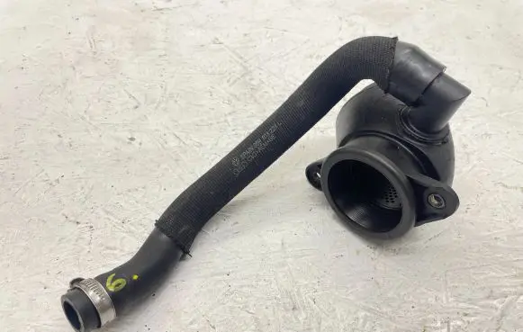 Audi A4 S4 B7 8E 8H Intake resonator 059103221L