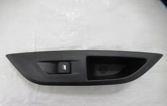 Peugeot 2008 II Electric window control switch 