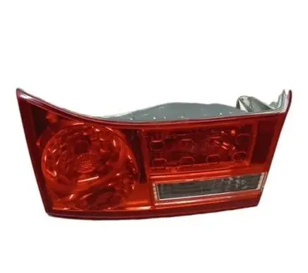Tailgate rear/tail lights