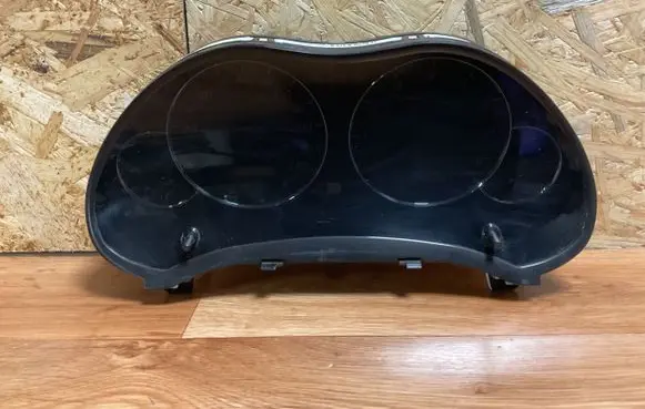 Toyota Avensis T250 Speedometer (instrument cluster) 8380005530K MB2574109767