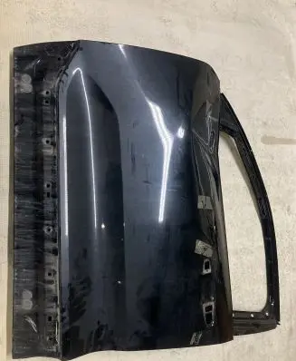 Volvo XC40 Front door