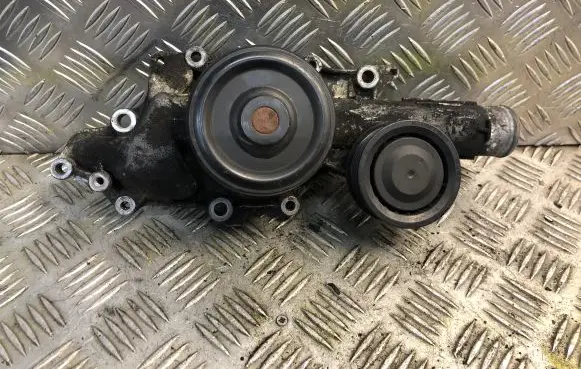 Mercedes-Benz C W203 Water pump 6462010110