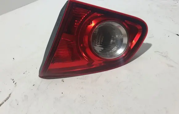 Nissan Qashqai Tailgate rear/tail lights 89071064