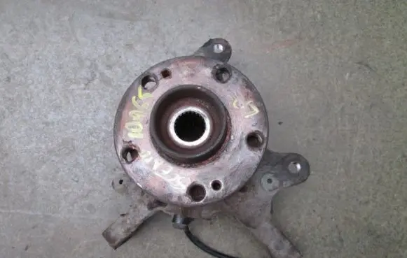 Renault Scenic I Front wheel hub spindle knuckle