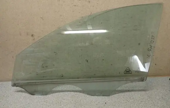 KIA Ceed Sliding door window/glass 43R-000382