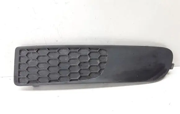 Volvo S80 Front bumper lower grill 30655108
