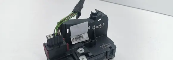 Renault Trafic II (X83) Front door lock 8200008248 91166227