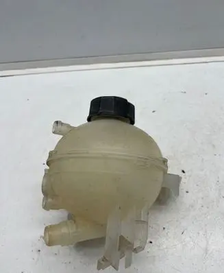 Peugeot Partner III Coolant expansion tank/reservoir 9678514680 9678125980 9678125880