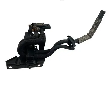 Volkswagen Touran II Exhaust gas pressure sensor 1K0131552N