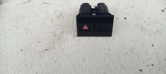 Ford Mondeo Mk III Hazard light switch