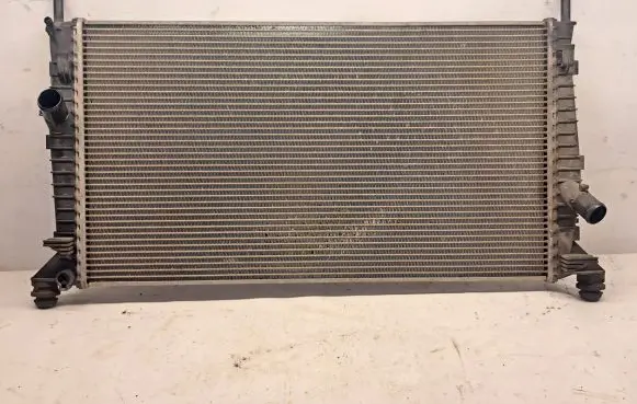Volvo V50 Coolant radiator