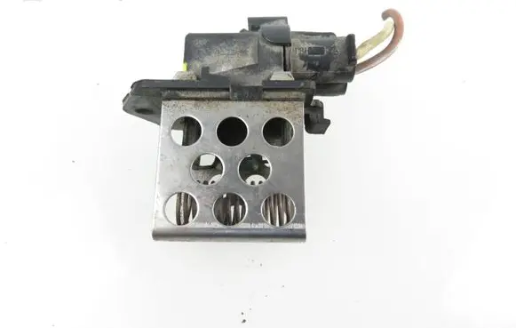 Renault Scenic I Coolant fan relay 820004508