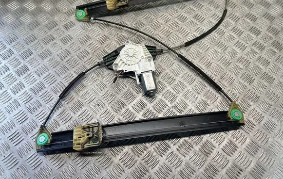 Audi Q5 SQ5 8R Front door window regulator with motor 