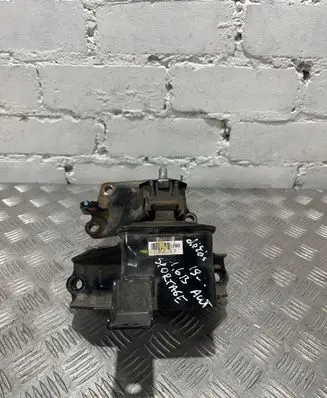 KIA Sportage Gearbox mount 21830F1800