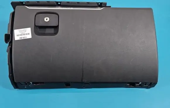 Jaguar F-Pace Glove box CM80511 IMPRK1578064