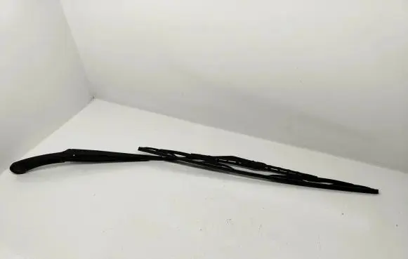 Volkswagen Transporter - Caravelle T5 Front wiper blade arm QL1822L