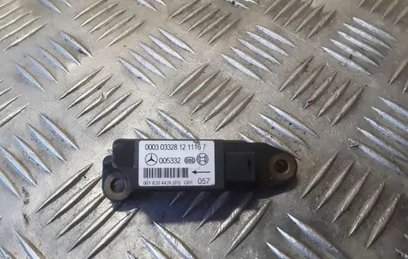 Mercedes-Benz C AMG W203 Airbag deployment crash/impact sensor 0018204426