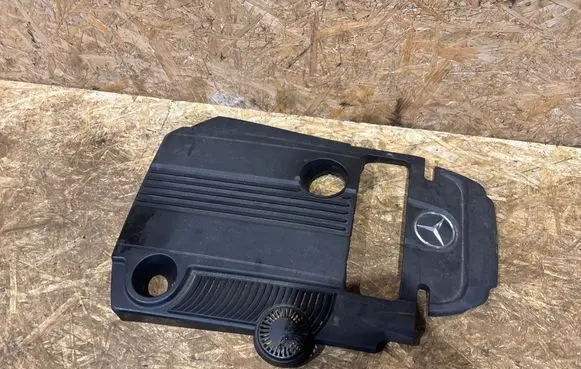 Mercedes-Benz C W204 Engine cover (trim) A2710101267