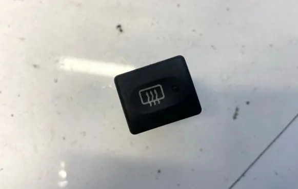 Land Rover Discovery Windscreen/window heater switch YUG000730