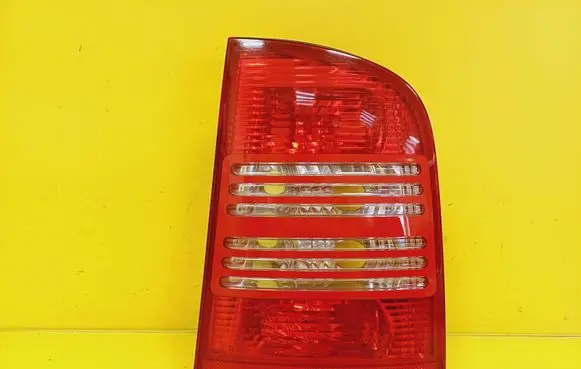Skoda Octavia Mk1 (1U) Rear/tail lights 1U994506 1U9945112