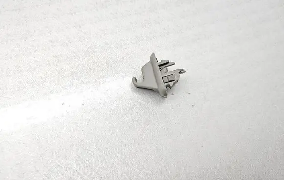 Volvo V70 Sun visor clip/hook/bracket 3572