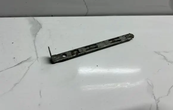 Volvo XC90 Headlight/headlamp mounting bracket 8637181