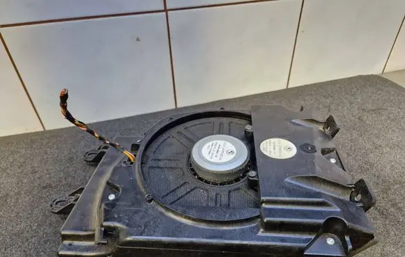 BMW 7 E65 E66 Subwoofer speaker 6970005 6929100