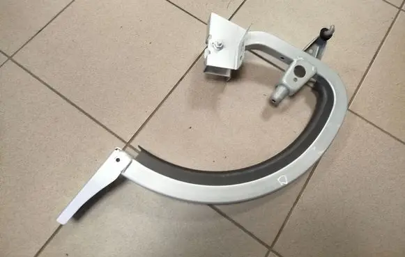 Audi A3 S3 8V Tailgate/trunk/boot hinge 8V5827302