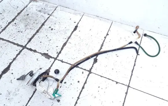 Audi A4 S4 B6 8E 8H Fuel level sensor 8E0201317L