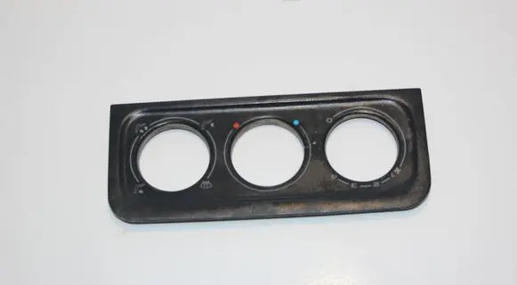 Volkswagen Golf III Climate control/heater control trim 1H6819075
