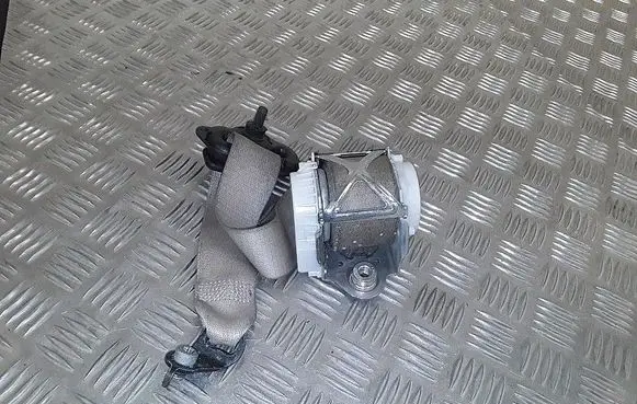 BMW 3 F30 F35 F31 Front seatbelt 34078319