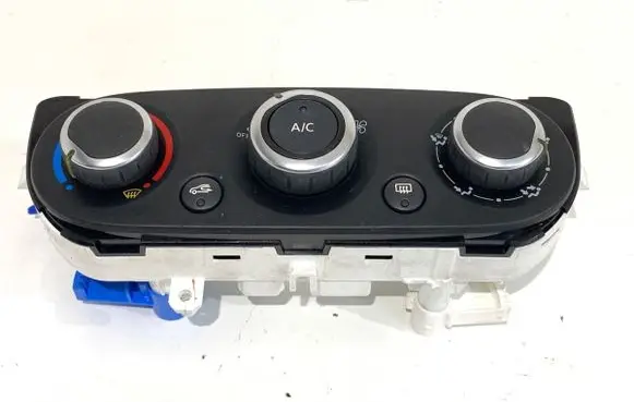 Renault Clio IV Interior fan control switch 272709355R