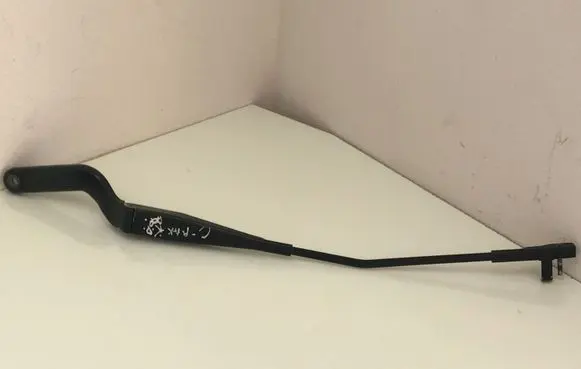 Ford Focus C-MAX Front wiper blade arm 3M5117526AA 74560