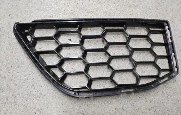 BMW X3M F97 Front bumper lower grill 8065193