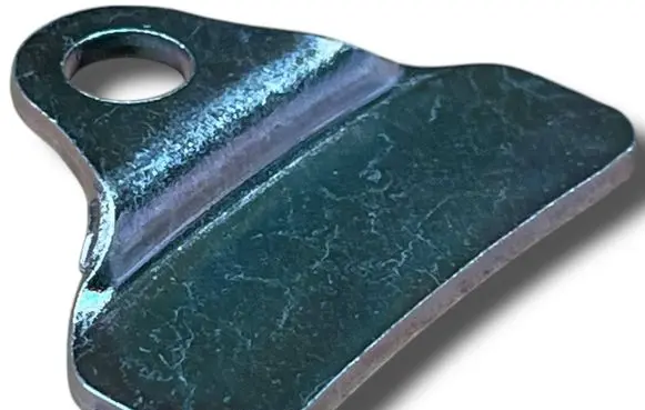 Volvo S90, V90 Oil filter mounting bracket Z47 31256730