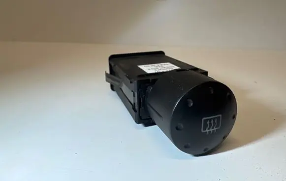 Audi TT Mk1 Windscreen/window heater switch 8N0941503B PA66GF30