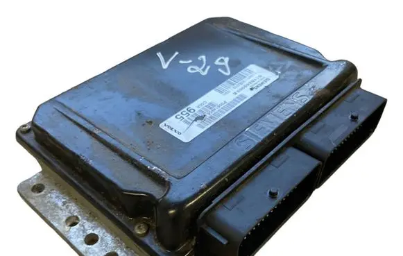 Volvo S40 Engine control unit/module S118245003E P30614955