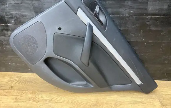 Skoda Octavia Mk2 (1Z) Rear door card panel trim 1Z9867212