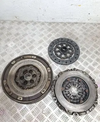 BMW 3 E90 E91 Clutch set kit 7560876