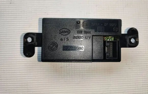 Antenna control unit