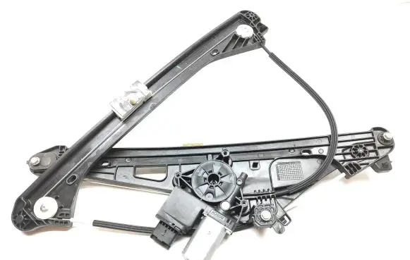 Peugeot 3008 II Front door window regulator motor 9829482280 20200220