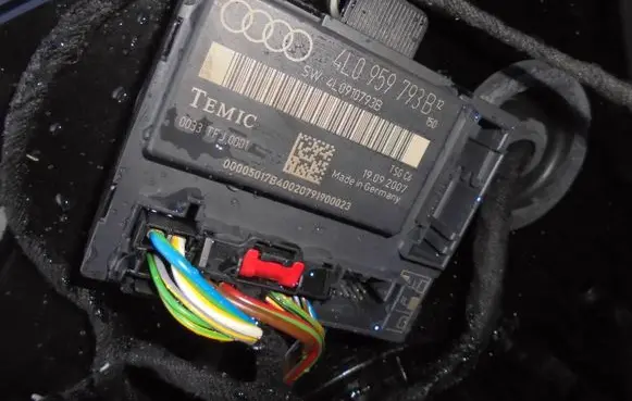 Audi Q7 4L Door control unit/module 4L0959793B 0033TFJ0001 4L0910793B