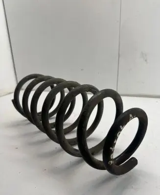 Nissan Patrol Y61 Rear coil spring
