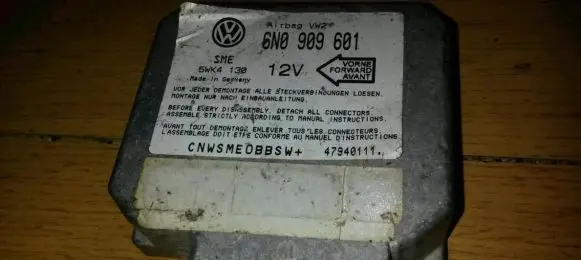 Volkswagen PASSAT B5 Airbag control unit/module 6N0909601 5WK4130